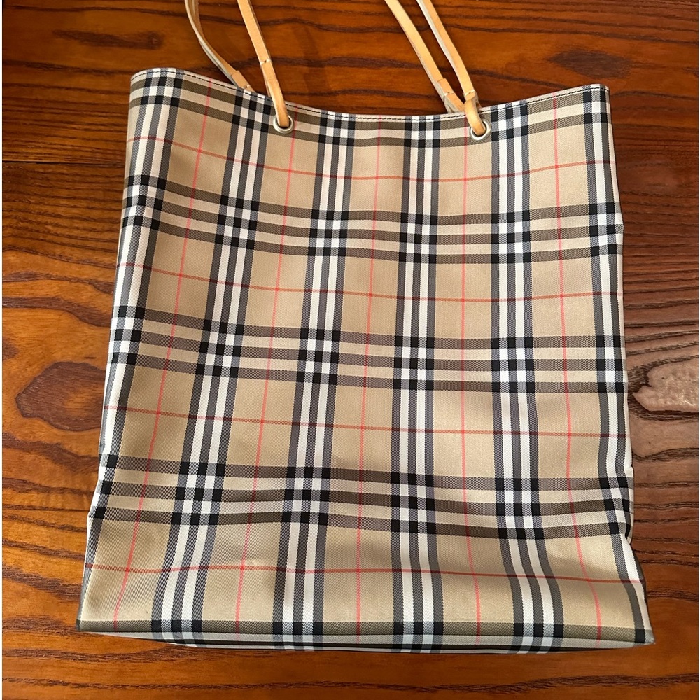Burberry Nova Check tote w leather straps